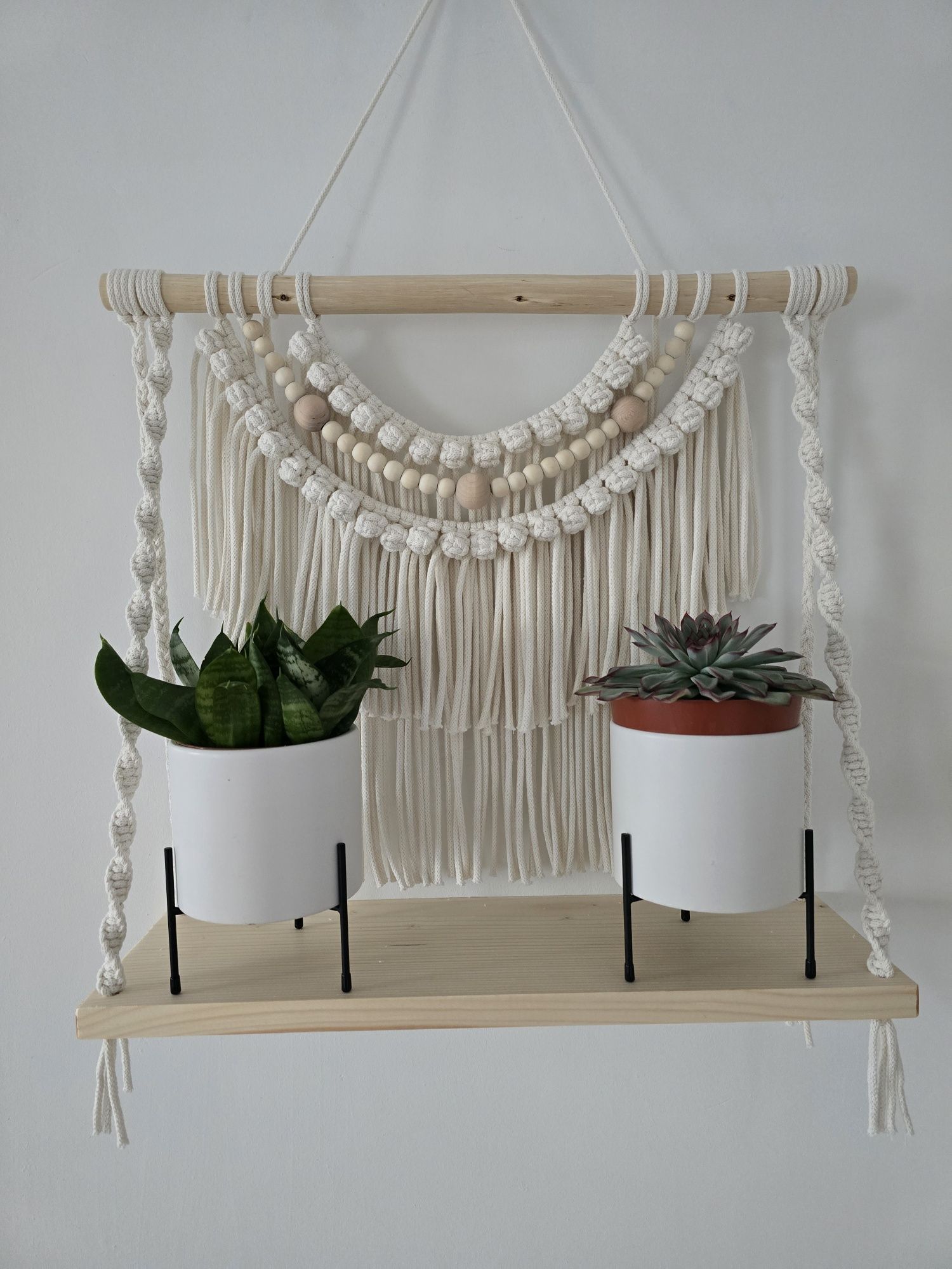 Półka makrama ścienna ze sznurka boho 50 cm