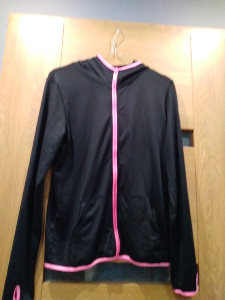 Fajna bluza sportowa rozm L/2XL biust 100/120cm