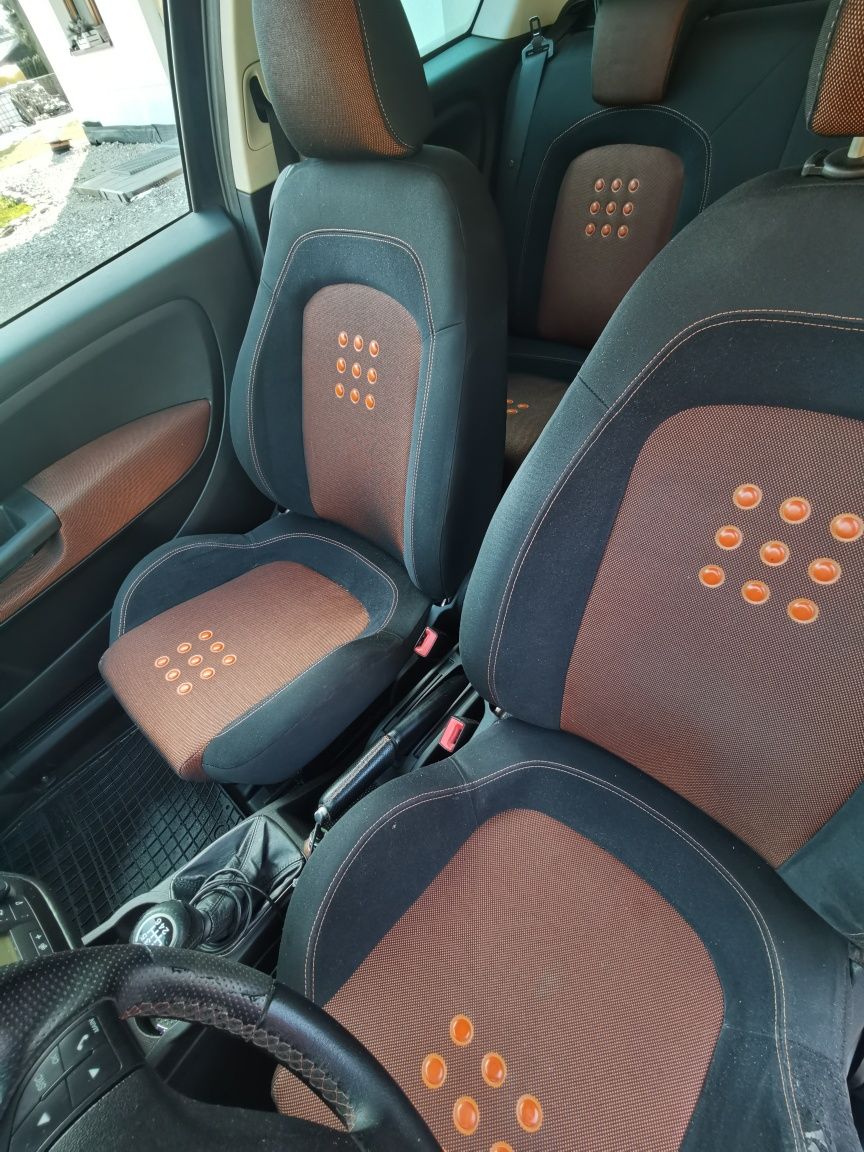 Fiat Grande punto 1.9 jtd 130km Sport