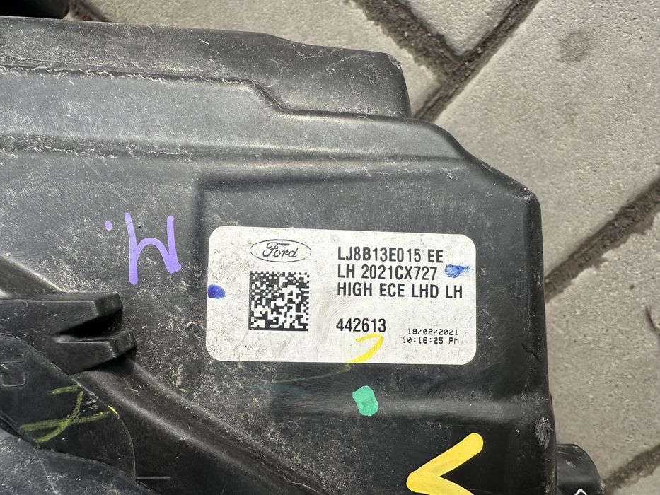 Фара Mustang mach-e