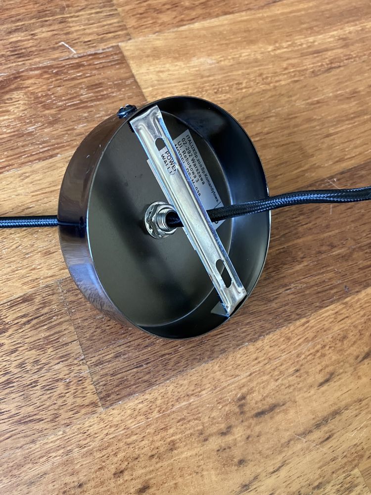Stylowa lampa industrialna LED