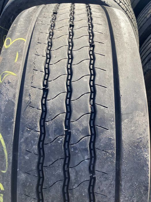 385/65R22.5 Bridgestone R-Steer 001 plus 8-9 PRZÓD