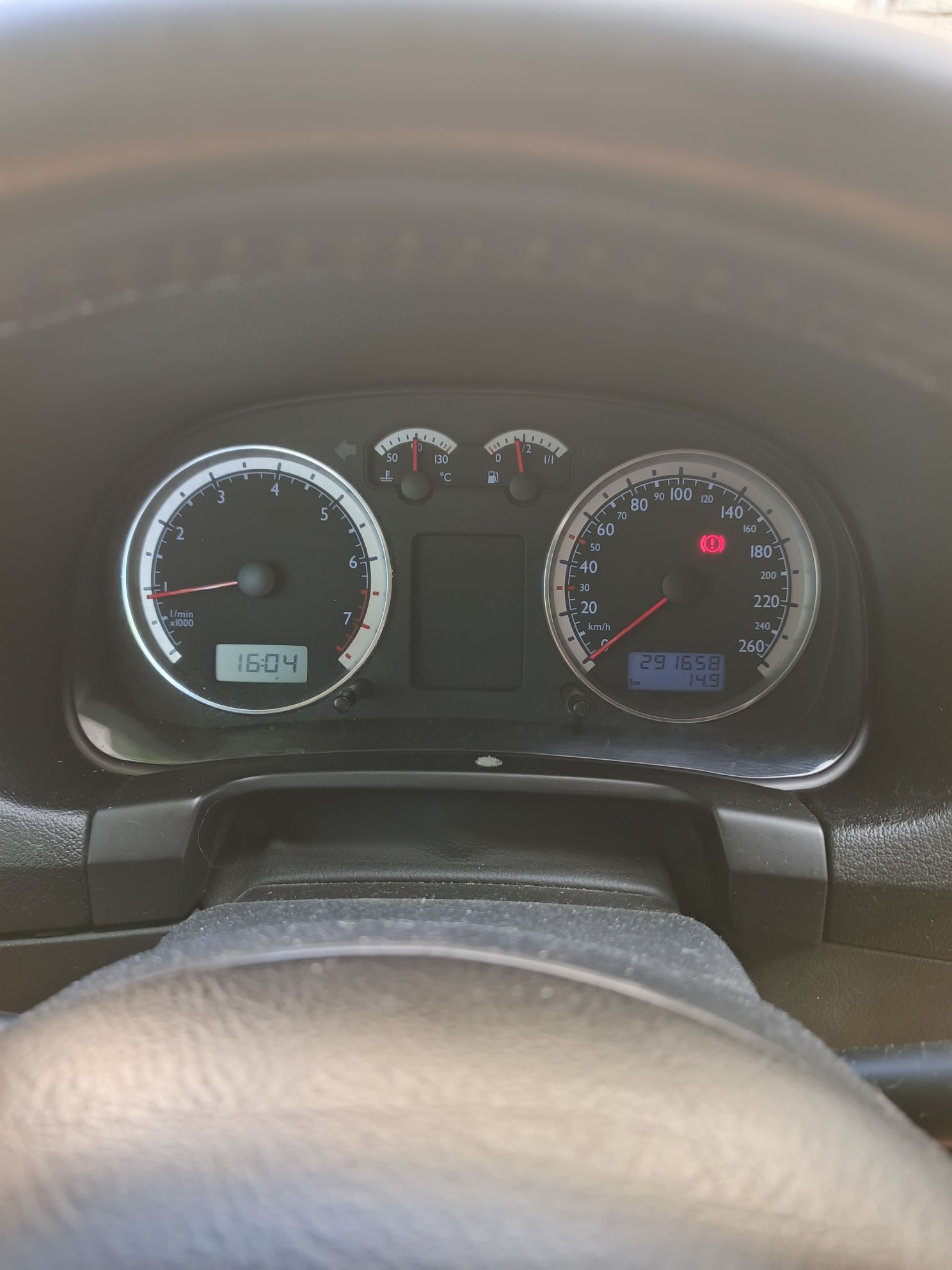 VW Bora 1.6 16v Pierwszy Właściciel w Polsce!! Bezwypadkowa!! Polecam!