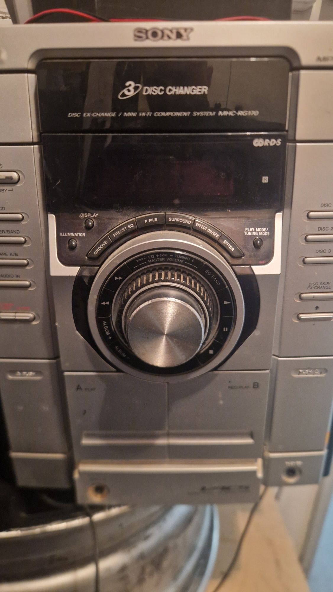 Wieża Sony HCD-RG170 plus kolumny