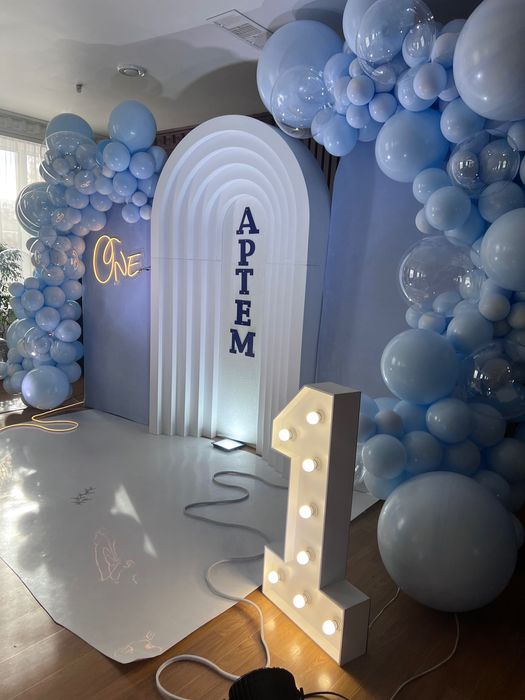 Фотозона на весілля, день народження, Христини,  декор вітрин