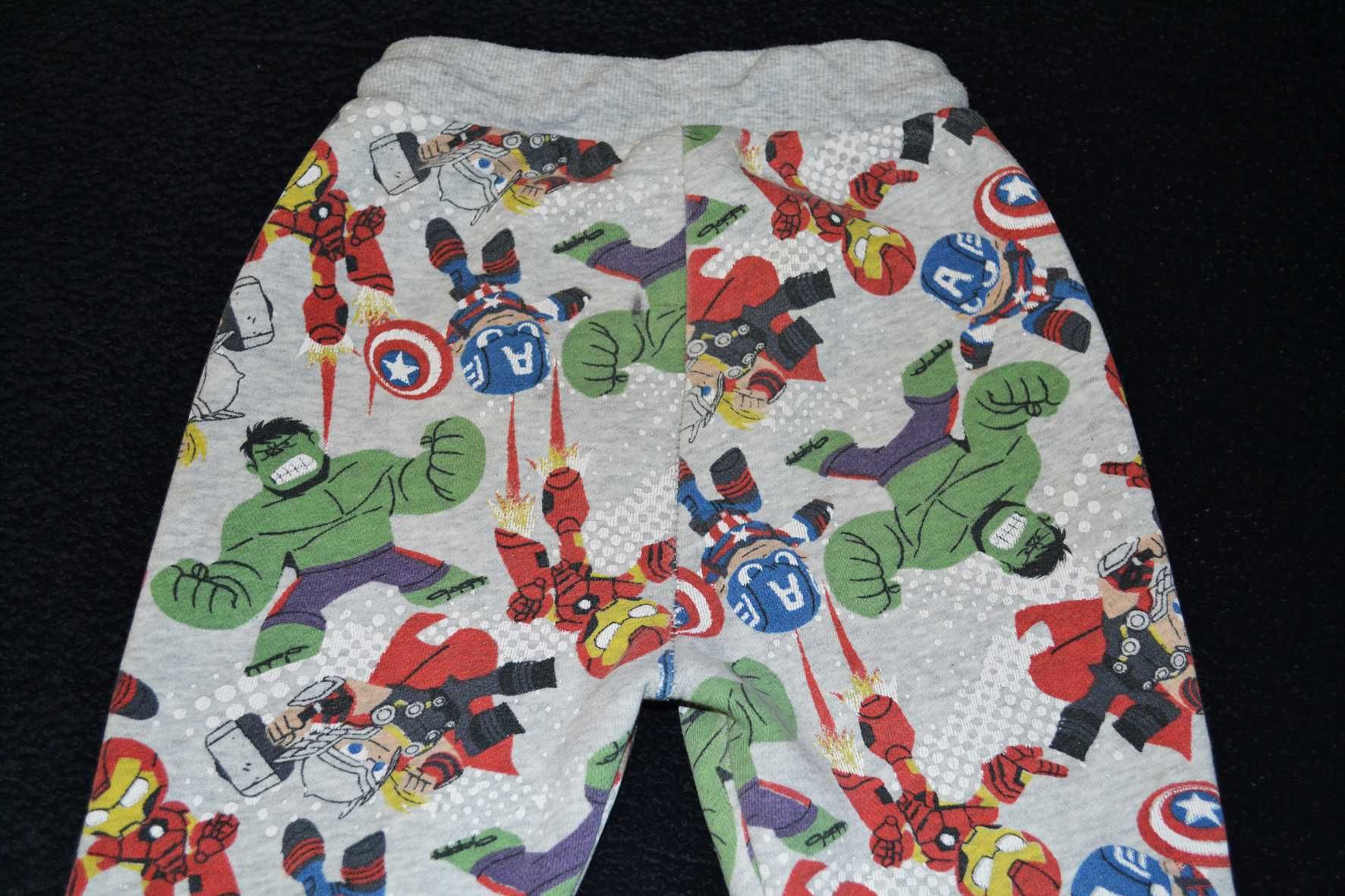Серые спортивные штаны с супер героями Марвел Marvel Tu на флисе