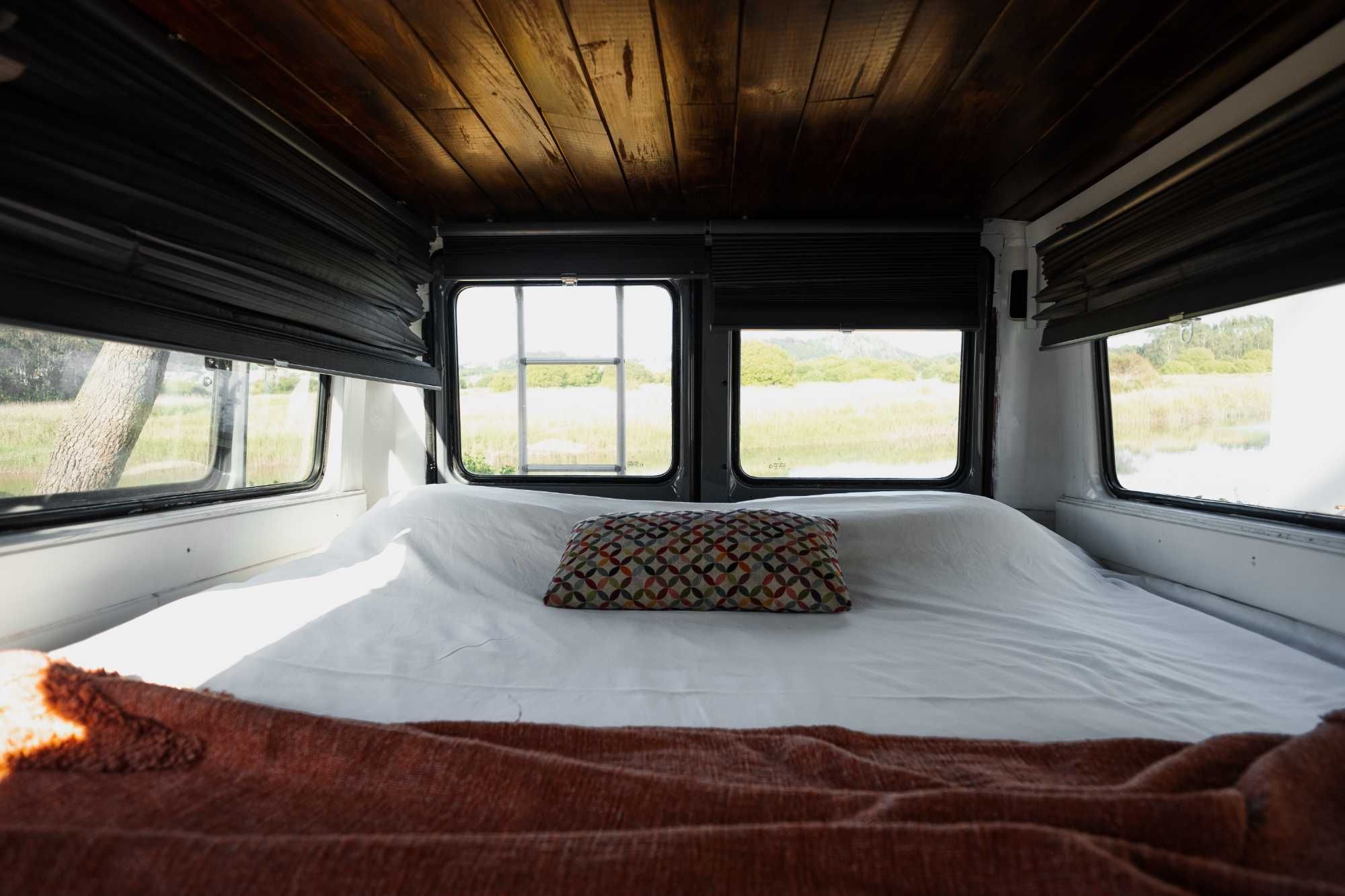 Campervan Mercedes MB100