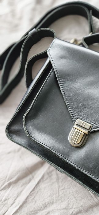 Шкіряна сумка жіноча через плече від boorbon