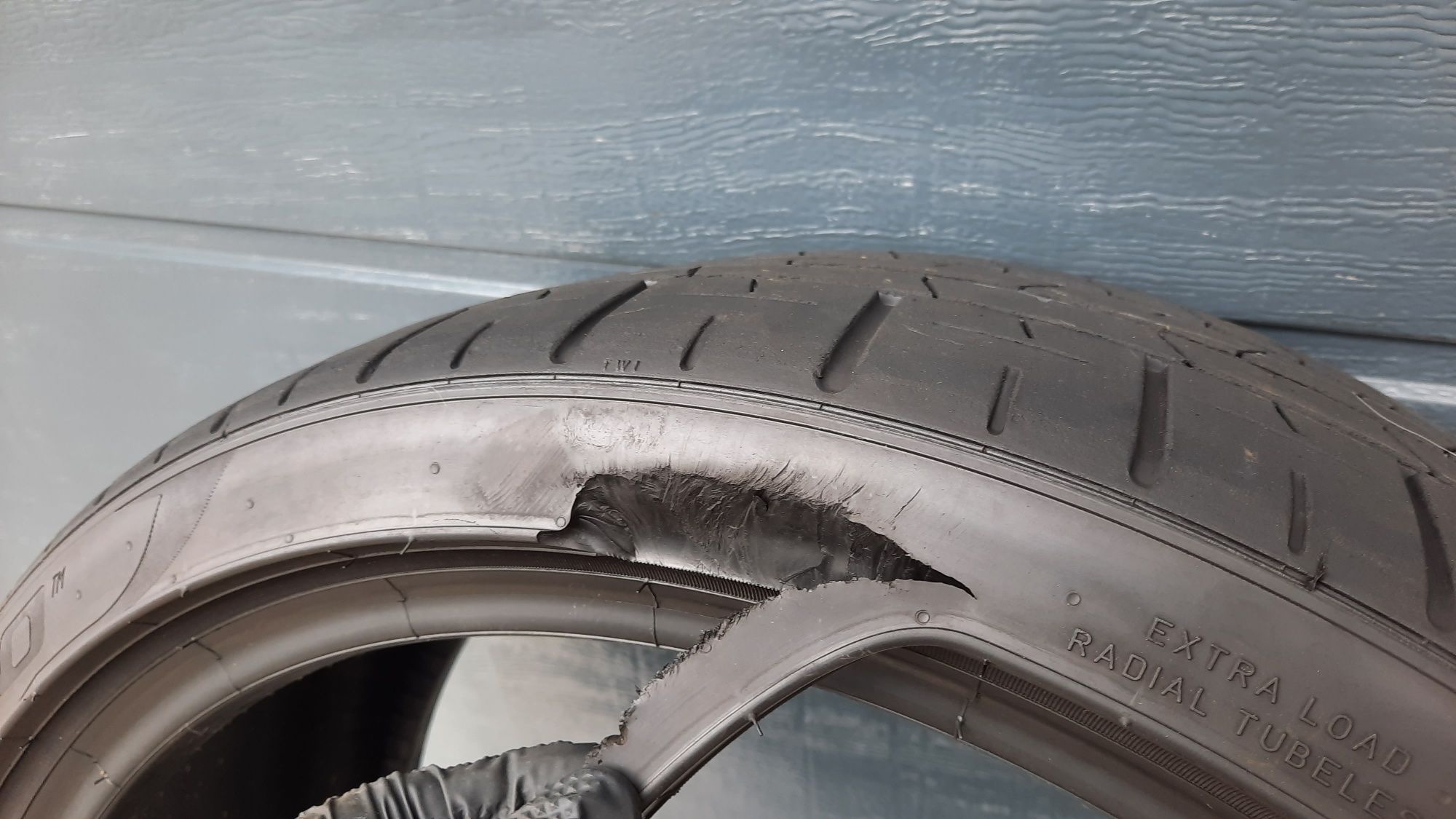 Pirelli 235/35 R19 P Zero 6 mm 2022