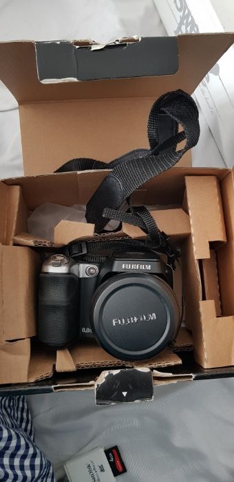 Aparat Fujifilm s8000fd