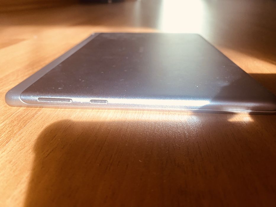 Планшет Huawei,ігровий