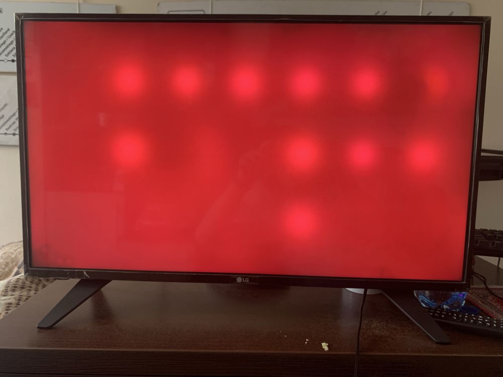 Telewizor LG 32 cale uszkodzony