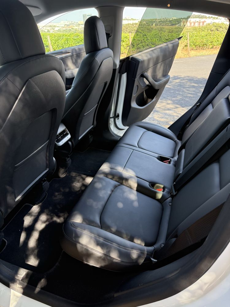 Tesla Model Y Long Range Dual Motor