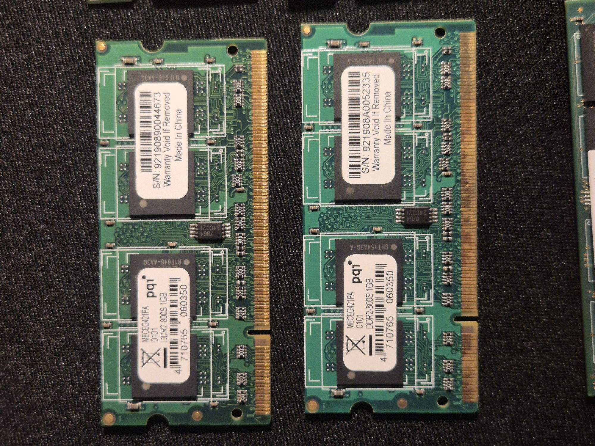 Varias memorias ram portatil