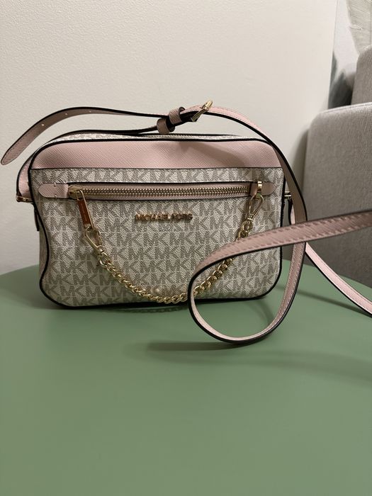 Biało-różowa Torebka Crossbody Michael Kors model “Jet Set” w monogram