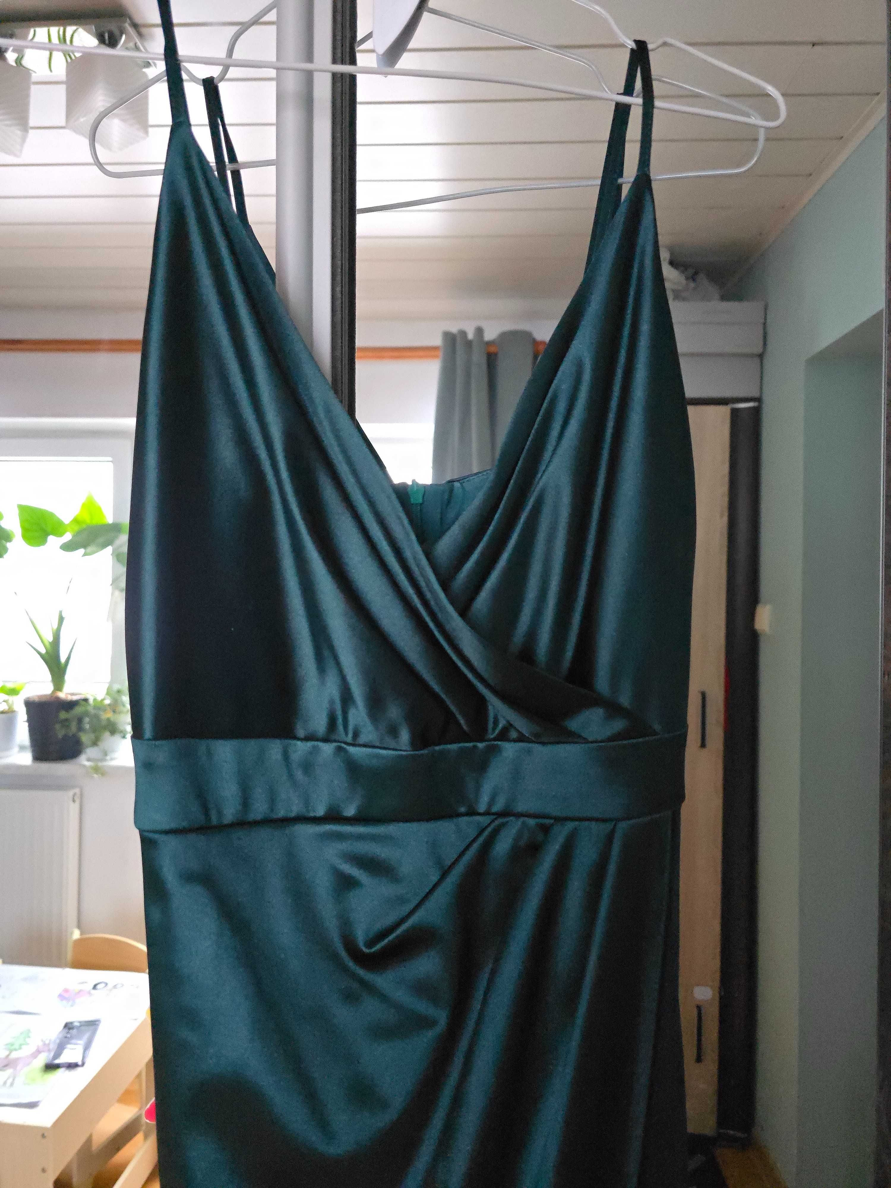 Satynowa sukienka maxi