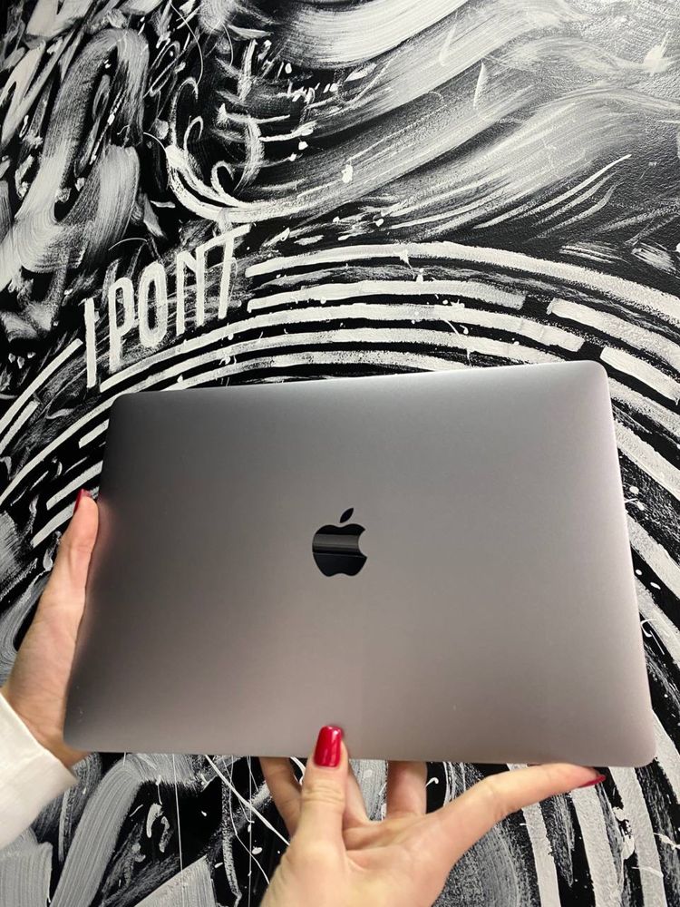 Apple MacBook Pro 13 2019 16 Ram 512gb РОЗТЕРМІНУВАННЯ Touch Bar 800$