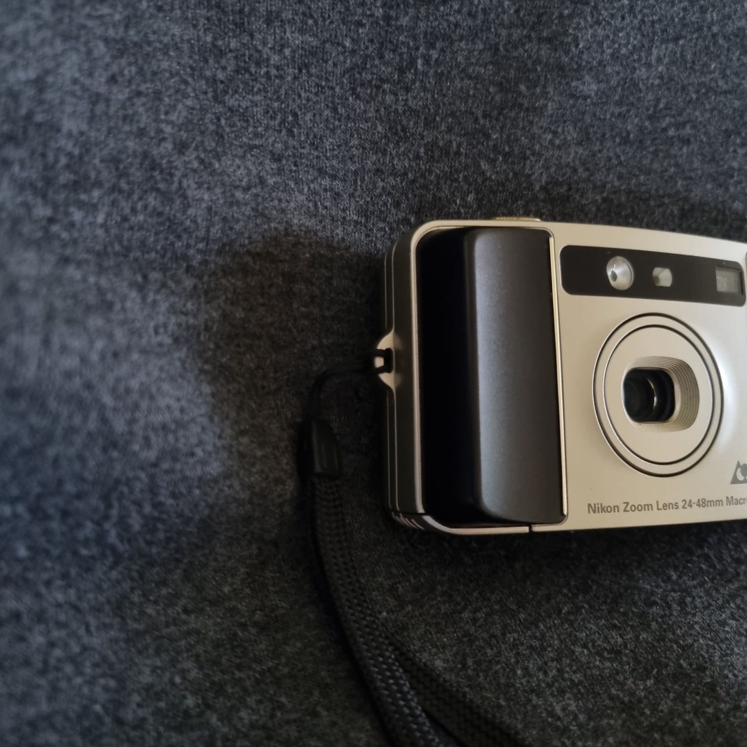 Aparat analogowy Nikon Nuvis 200 – bardzo dobry stan