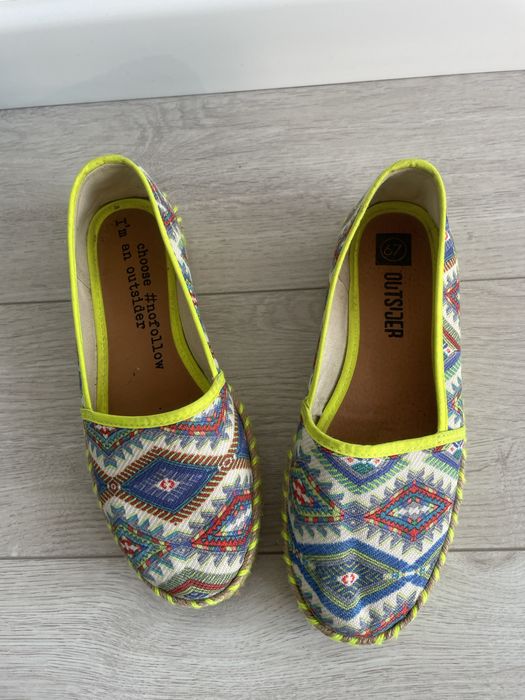 Еспадрильї, балетки Іспанія