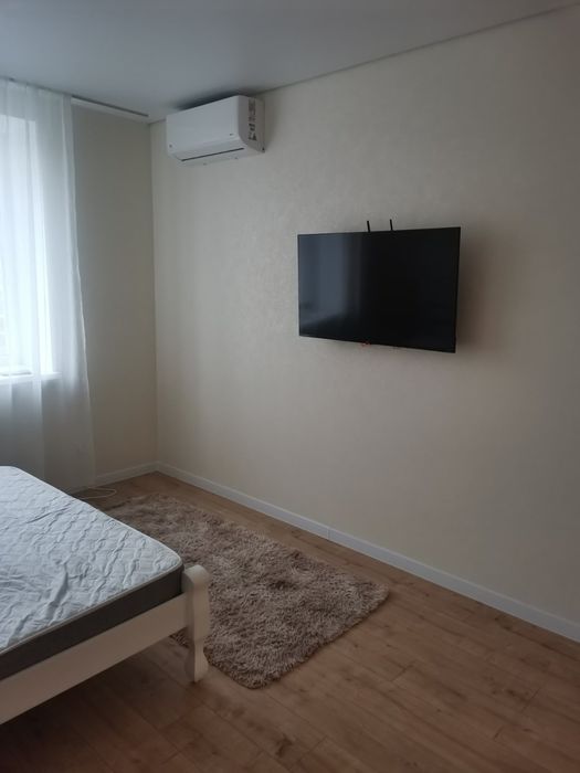 Оренда 1кімнатної квартири Академічний новобудова