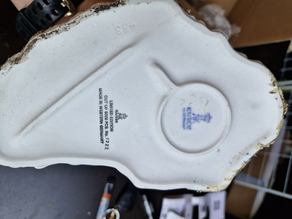 Figurka białe konie