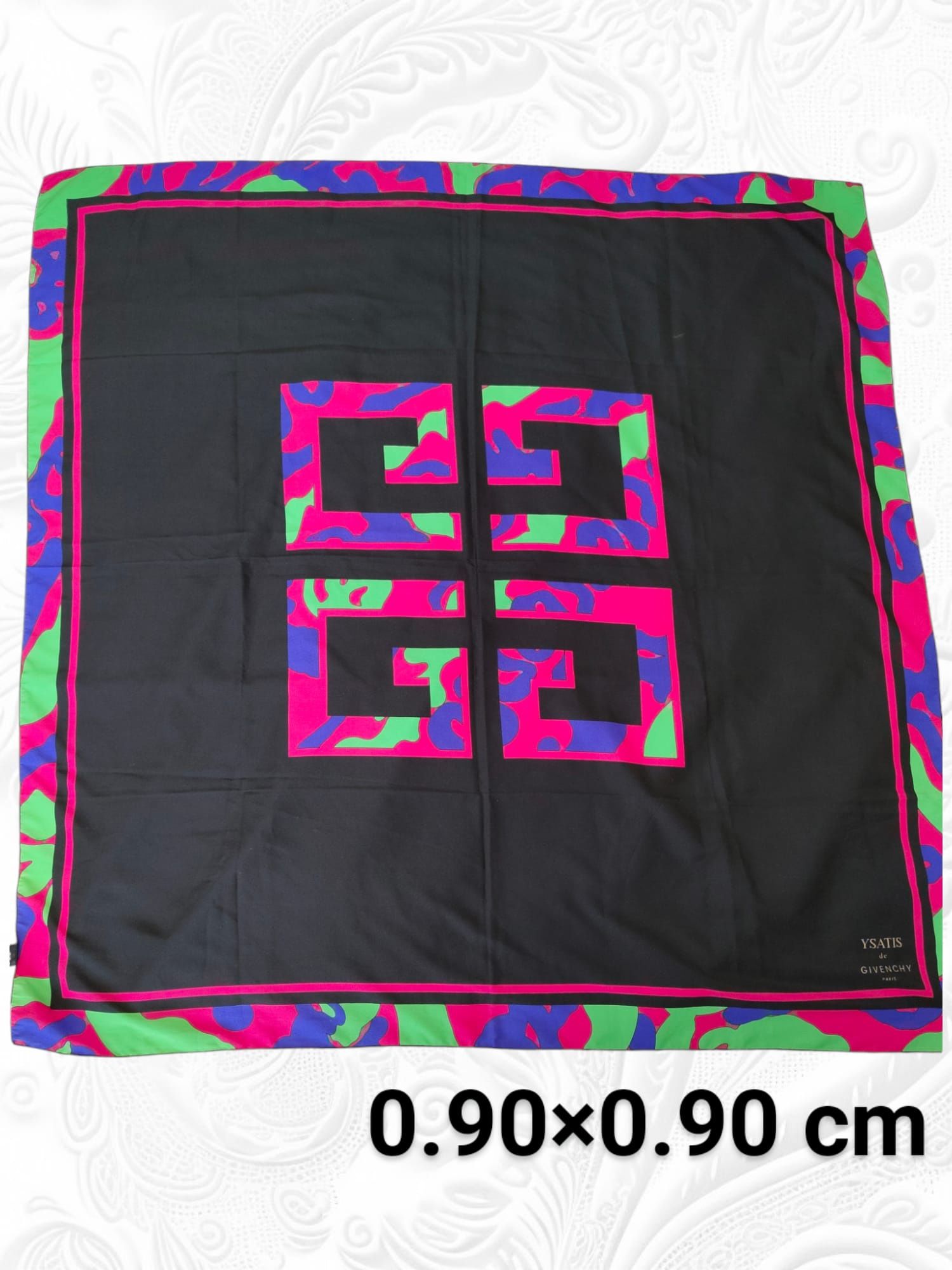 Cachecol Givenchy