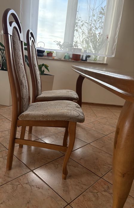 Stół drewniany rozkladany
