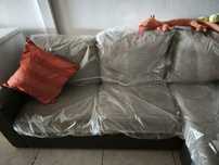 Sofá com chaise longe