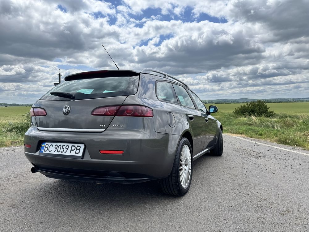 Продаж Alfa Romeo 159