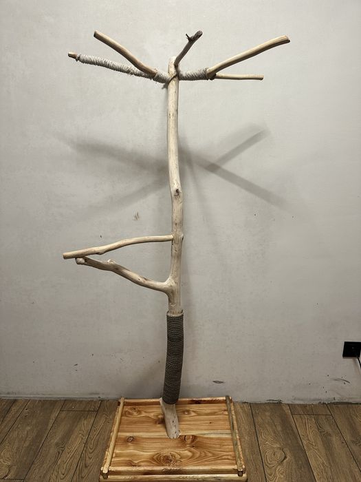 Stojaki dla papug z litego drewna – na zamówienie!