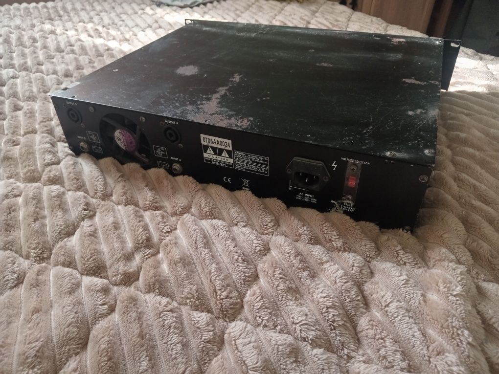 Підсилюва Soundking AA1000j