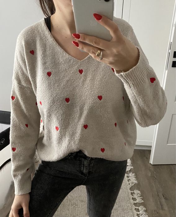 Sweter serduszka rozmiar uni beżowy