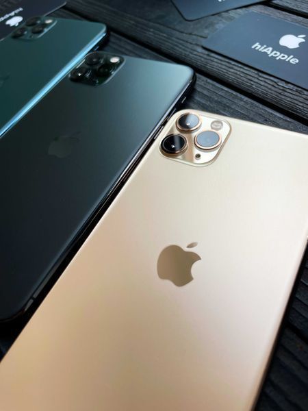 iPhone 11 Pro Max 64/256 Space/Silver/Gold/Green Neverlock 360$/430$.