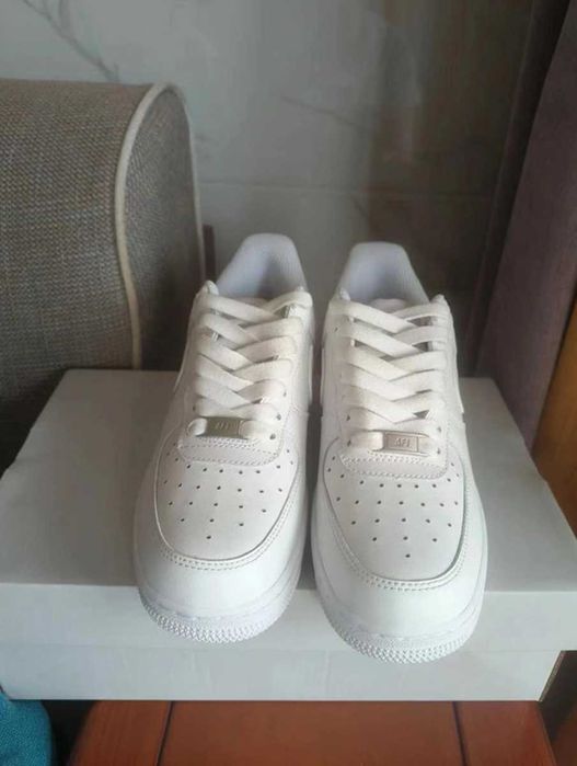 Biały Nike Air Force 1'07, rozmiar 40