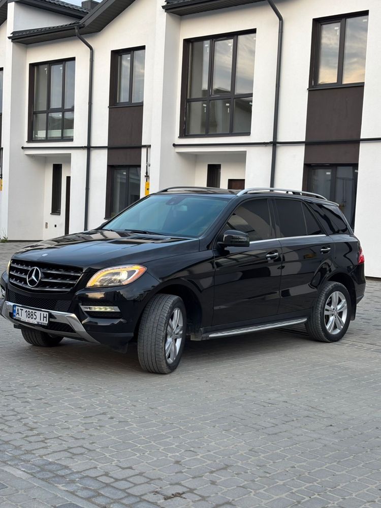 Продається мерседес ML 2013 авто в дуже гарному стані