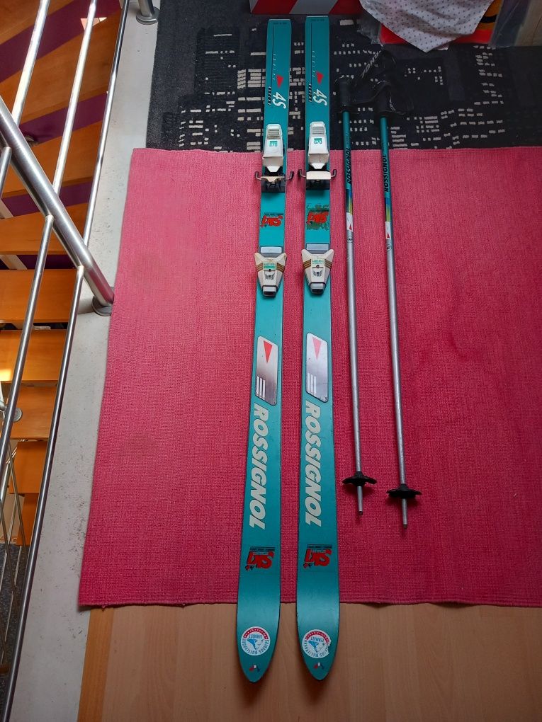 Ski Rossignol 9000 racing finish