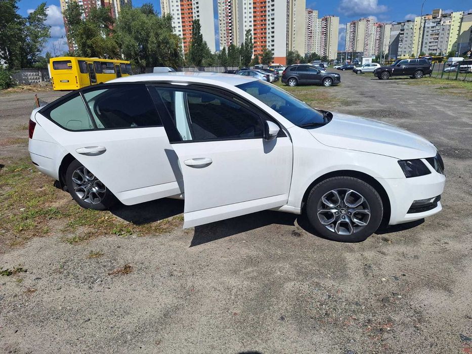 Шкода Октавія А7 в гарному стані