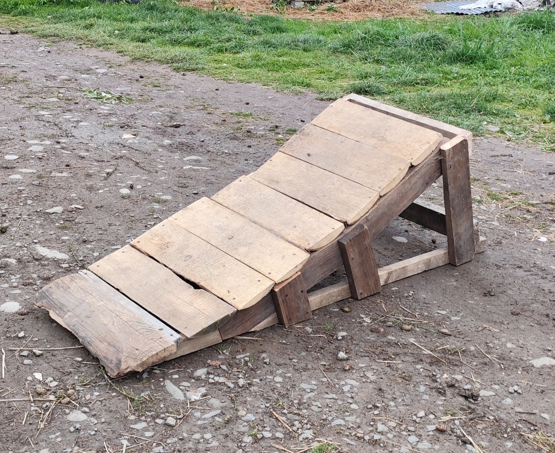 Zaprojektuje i zbuduje skocznie rowerowe