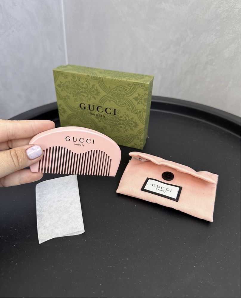 Гарний подарунок Гребінець Gucci, гребінець деревяний