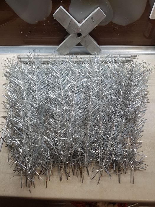 Вінтажна срібляста радянська ялинка алюмінієва 36 гілочок стойка 82 см