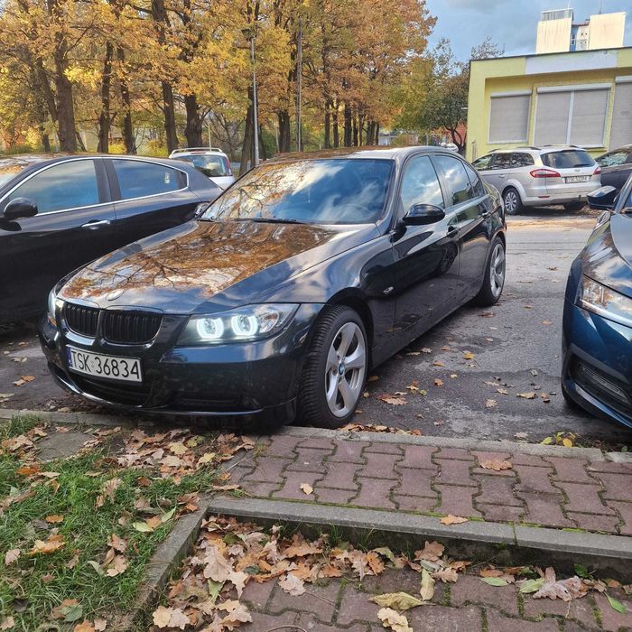 Sprzedam BMW E90 320D