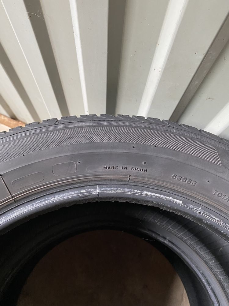 Пара літніх шин BRIDGESTONE 205 55 R16