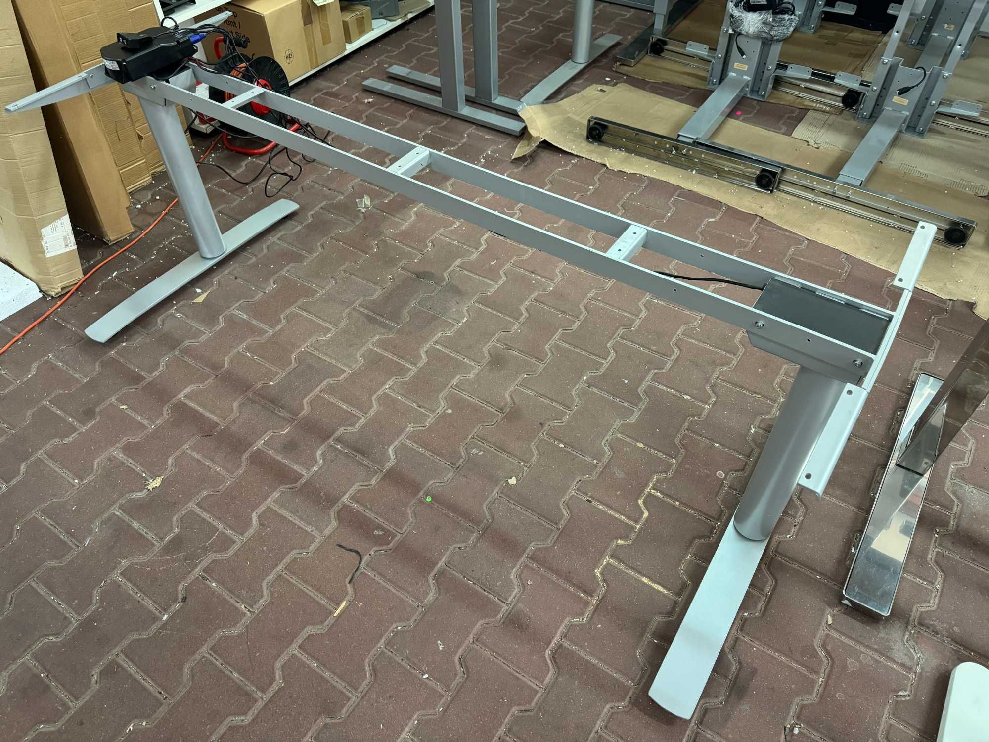 Stelaż z elektryczną regulacją wysokości 180x75 Ketterer Niemcy
