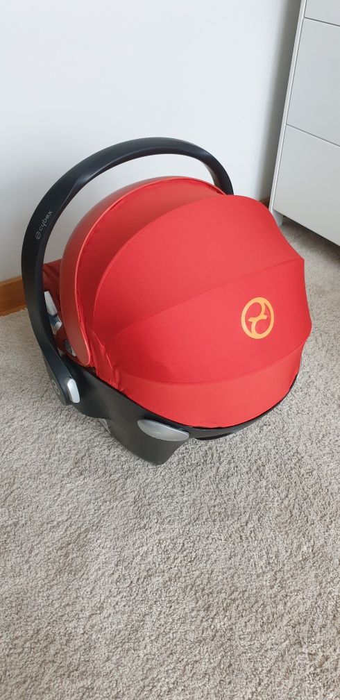 Fotelik Cybex Aton Q I-size Plus + baza po 1 dzievku