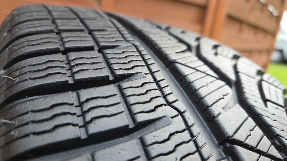 245/45 R18 4 opony zimowe Michelin Pilot Alpin PA4