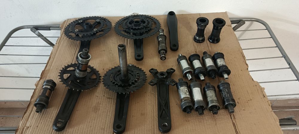 Korby i supporty na kwadrat i hollowtech