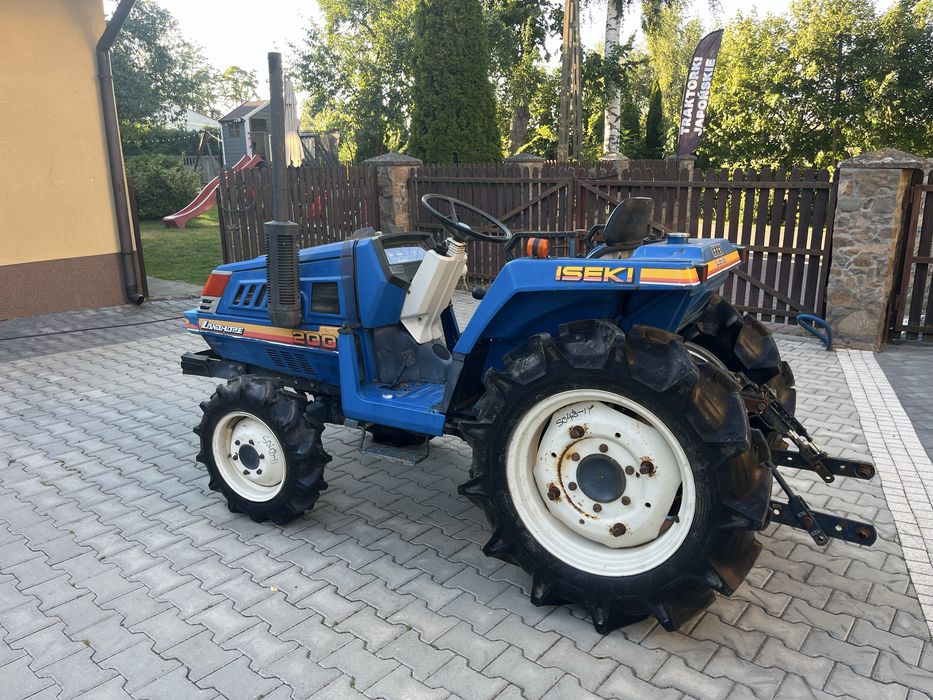 Traktorek iseki tu200 20 km 4x4 ladne opony walek wom silnik 3 cylindr