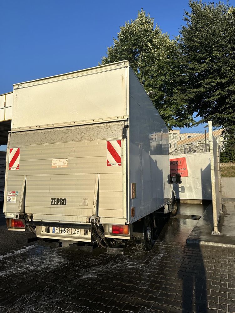 Przeprowadzki transport towarów tanio