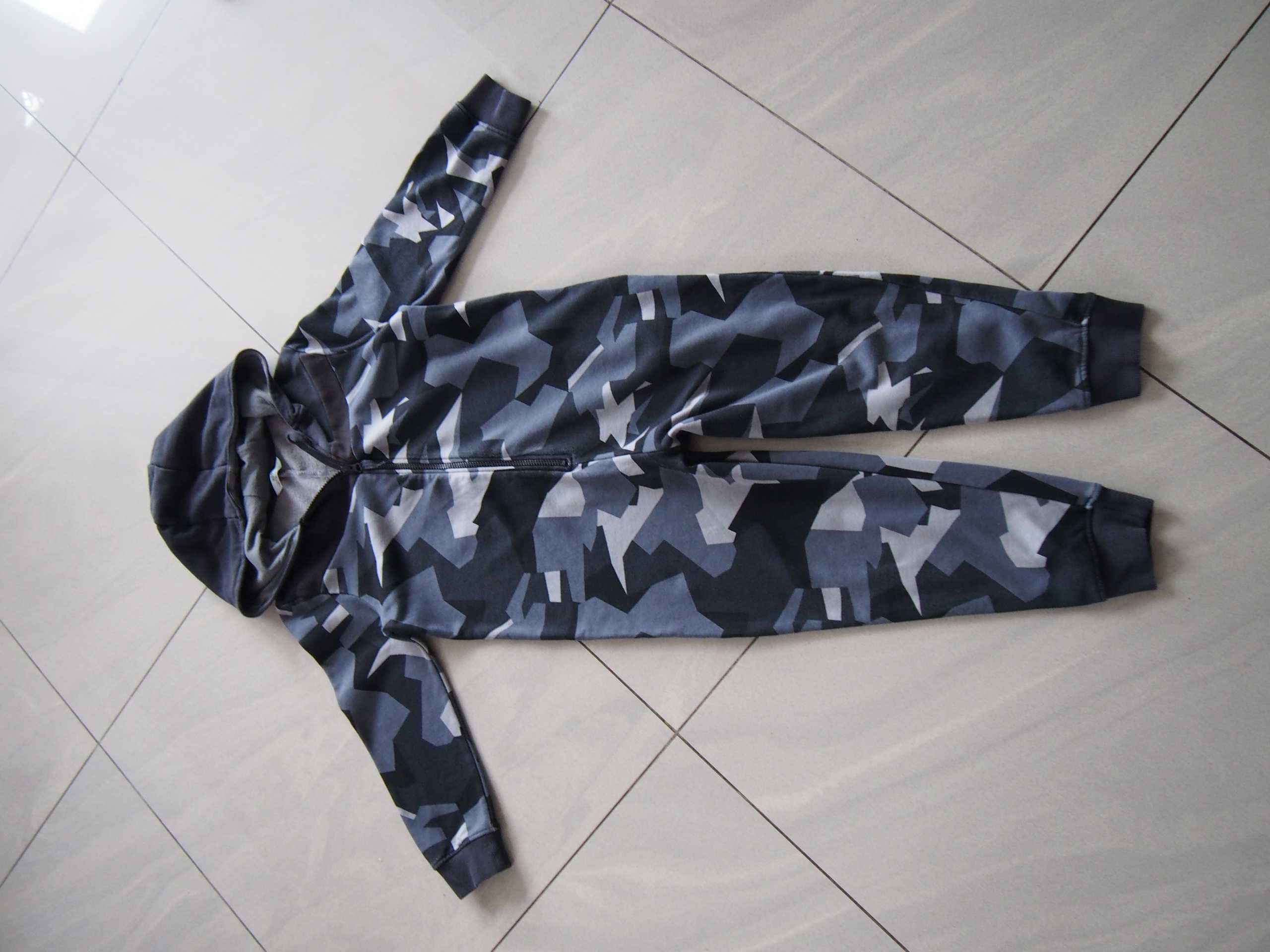 Pajac piżama 128 cm (7-8 l) bawełna M&S