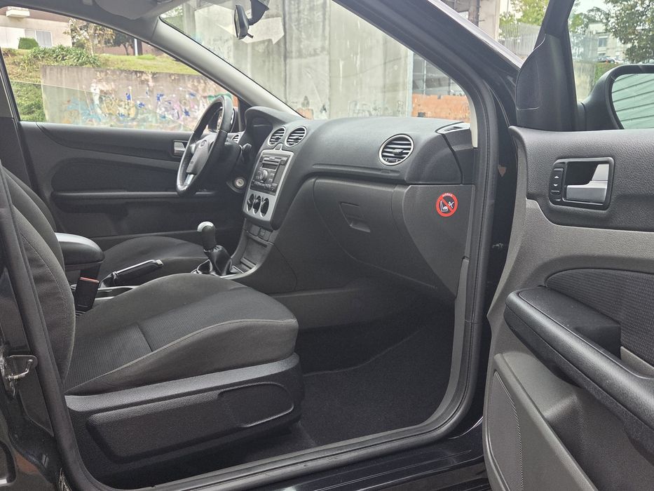 Ford Focus 1.4 Trend, 2006, Impecável